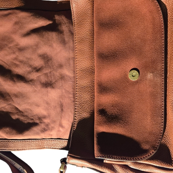 Brown Genuine Leather Fossil Bag with Multiple Compartments - Picture 3 of 6